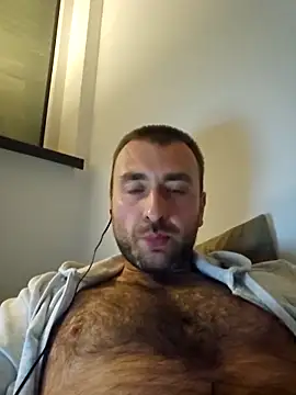 Snapshot of TIGERRR86 chatting on September 13, 3:29 am TIGERRR86 online show from September 13, 3:29 am