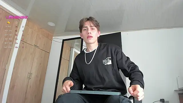 Snapshot of manucute_23_ chatting on February 28, 5:48 pm manucute 23 online show from February 28, 5:48 pm