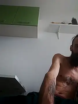 treeandmoon online show from December 4, 10:02 am