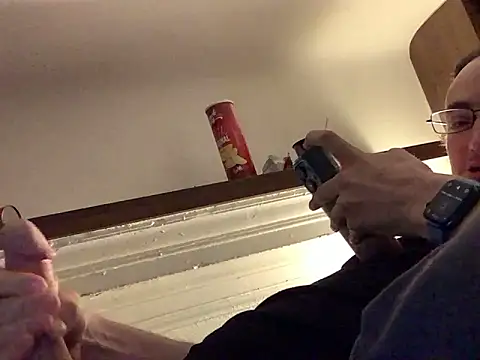 Hebrewhammers42 online show from December 10, 8:38 pm