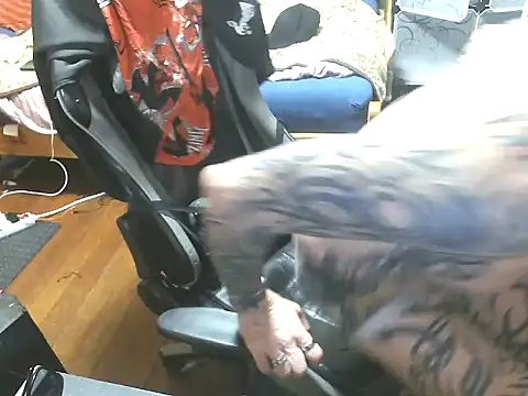 Tomi18cmm2 online show from November 4, 6:31 pm