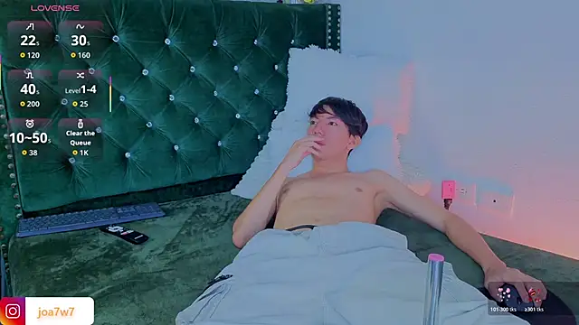 Levii Ackermann online show from March 18, 2:53 pm