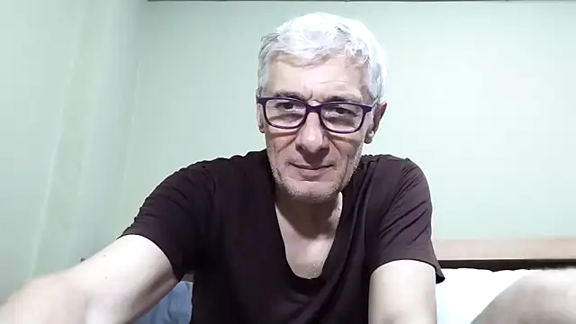 BIGUNCUTHARDCOCK online show from November 7, 5:33 am