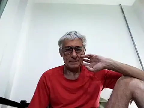 Snapshot of BIGUNCUTHARDCOCK chatting on March 8, 11:33 am BIGUNCUTHARDCOCK online show from March 8, 11:33 am