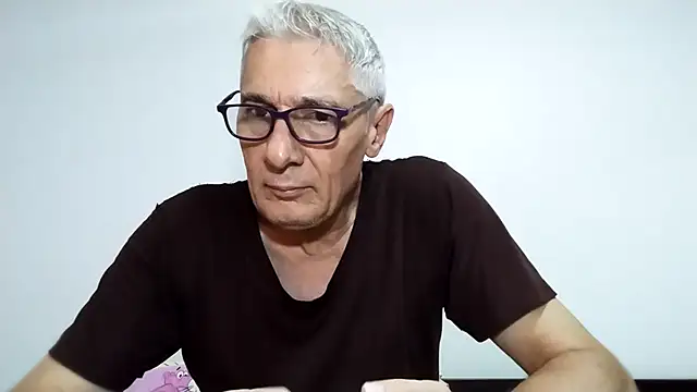 BIGUNCUTHARDCOCK online show from April 19, 12:43 am