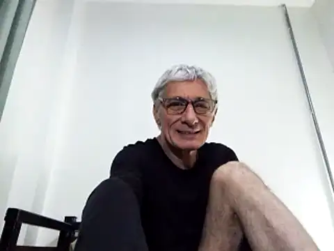 Snapshot of BIGUNCUTHARDCOCK chatting on March 7, 10:56 am BIGUNCUTHARDCOCK online show from March 7, 10:56 am