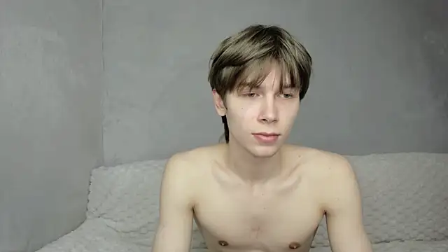 Makentoshi  online show from April 13, 4:35 am