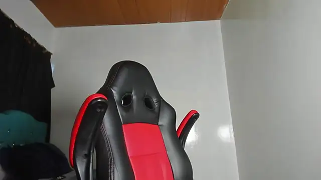 estebanlobo- online show from September 24, 2:00 am