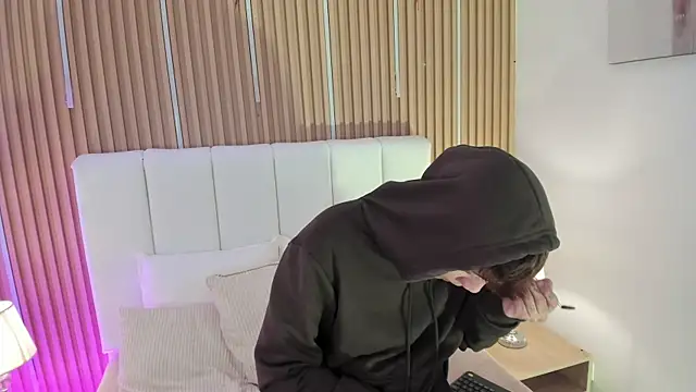 Tomy Rox online show from February 25, 8:54 pm