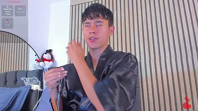 Angel esteban fx online show from March 13, 8:04 pm