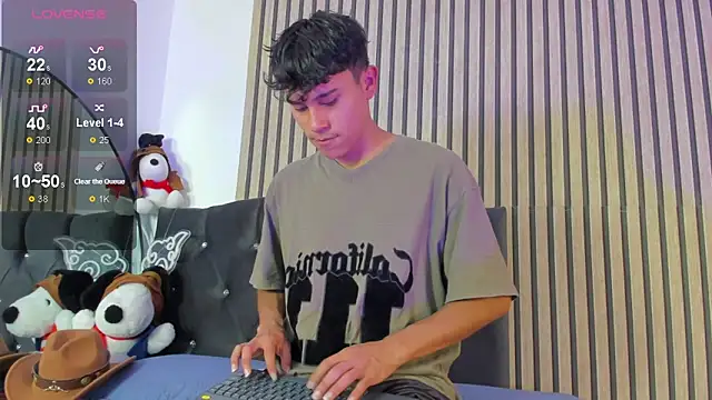 Angel esteban fx online show from March 2, 7:10 pm