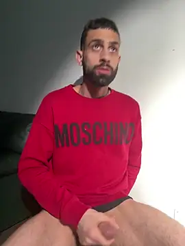 Snapshot of hugoprada chatting on January 17, 3:43 pm hugoprada online show from January 17, 3:43 pm