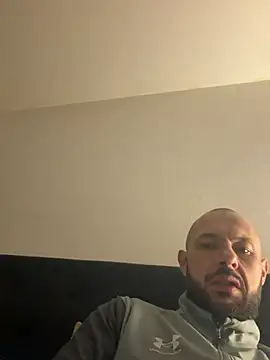 Guitccch online show from January 8, 5:45 am