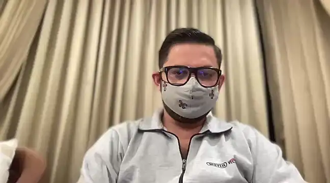 Snapshot of slavekinky001 chatting on December 2, 8:09 pm slavekinky001 online show from December 2, 8:09 pm