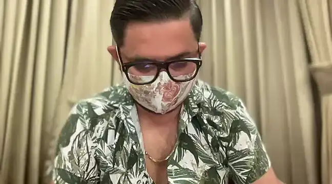 Snapshot of slavekinky001 chatting on March 18, 7:55 pm slavekinky001 online show from March 18, 7:55 pm