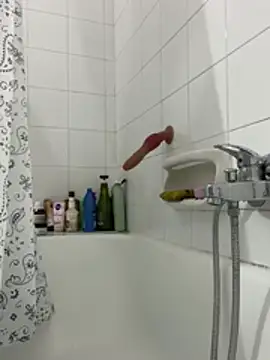 vinzpnr210 online show from February 10, 2:33 pm