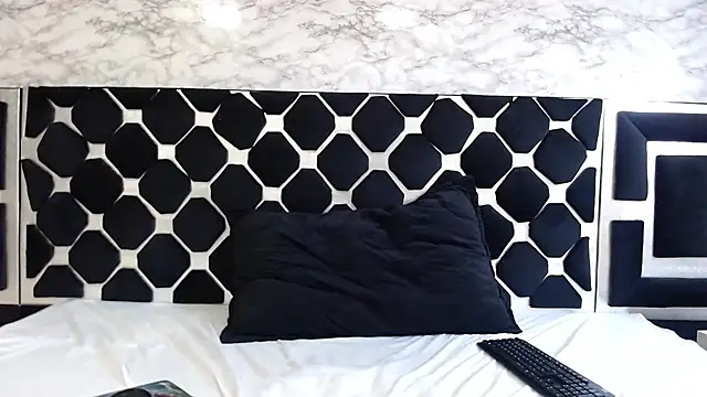 thiago19s online show from April 9, 1:06 pm