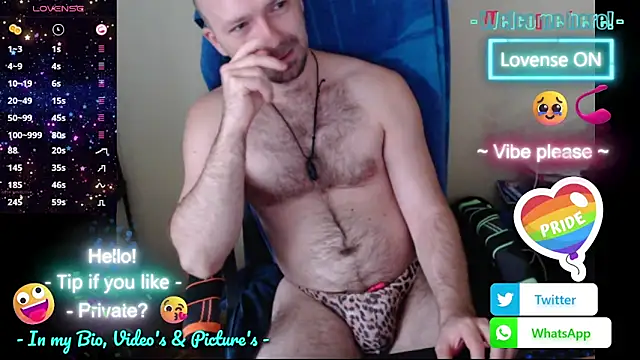 RealManHaveHairy online show from November 3, 2:30 pm