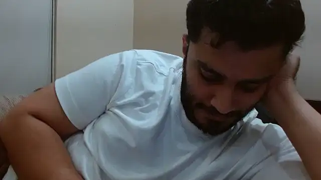 robintoit online show from April 11, 6:11 pm