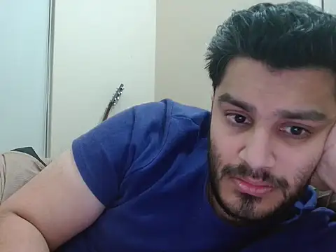 robintoit online show from February 18, 8:28 pm