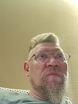 Pol1074 online show from April 19, 7:27 pm