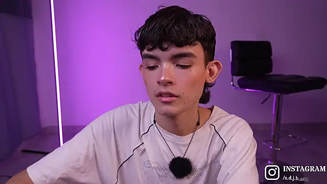 Angelo 018 online show from March 4, 3:46 am