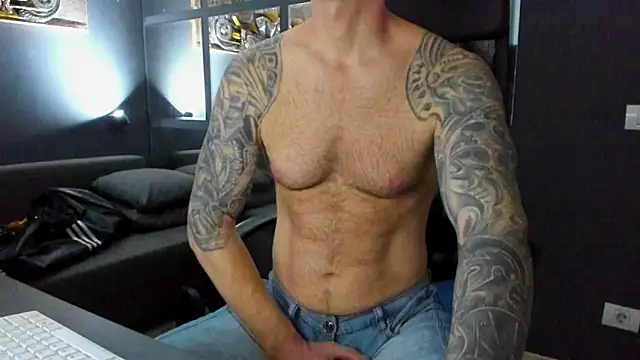 AronGrant online show from April 2, 9:17 am