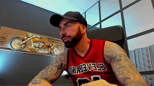 AronGrant online show from November 23, 11:43 am