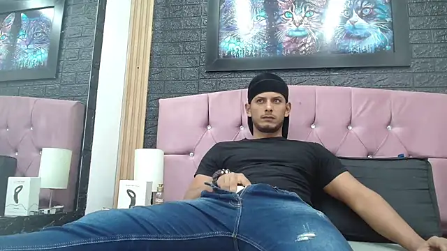 Chris Dick23 online show from January 6, 3:21 am