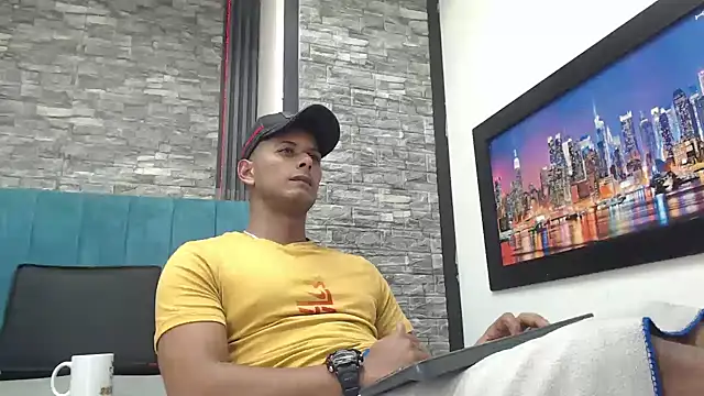 Chris Dick23 online show from November 27, 9:24 am