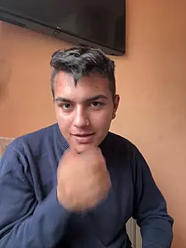 lacikaboyy online show from October 16, 8:22 am