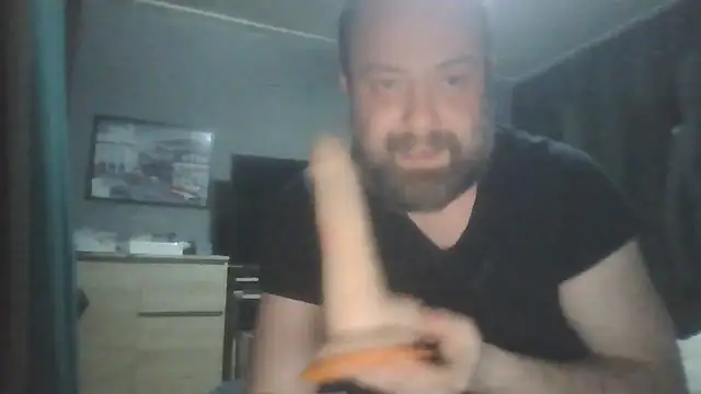 Prehistorixxx2686 online show from January 17, 7:49 pm