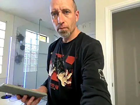 El Gizmo online show from December 3, 5:41 pm