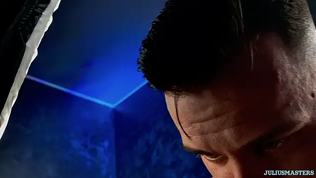 juliusmasters online show from March 22, 10:15 pm