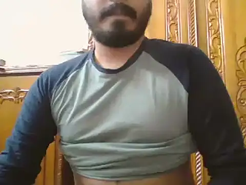 Snapshot of desiboyasif chatting on December 28, 3:37 pm desiboyasif online show from December 28, 3:37 pm