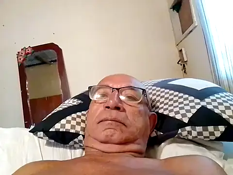 sincuenton24cmts online show from September 16, 12:17 pm