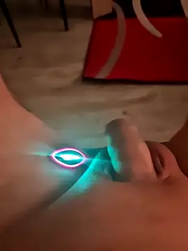 Szeltolo001 online show from February 1, 3:27 am