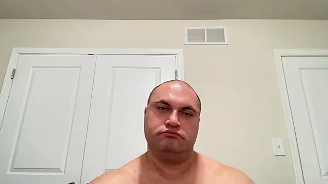 SluggishChase99 online show from January 14, 6:33 pm