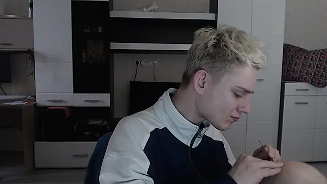 angryzan online show from March 12, 6:29 am