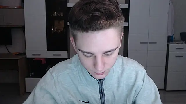 angryzan online show from December 24, 4:22 am