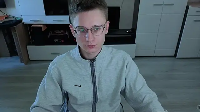 angryzan online show from November 20, 5:51 am