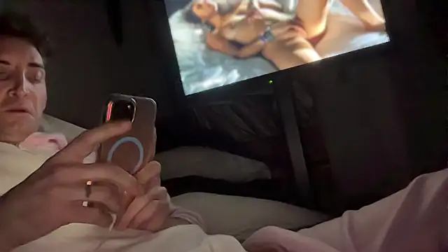 shyheterocurious online show from February 22, 12:45 am