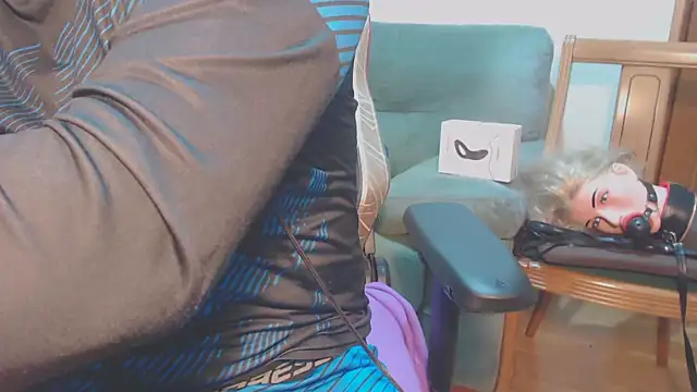 master4subslut online show from March 28, 1:28 am