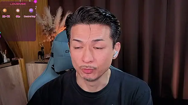 HARU-outdoor-x online show from November 4, 2:18 pm