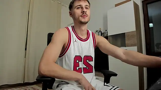 Jimmymorello online show from November 3, 6:32 pm