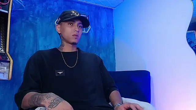 Liam lee online show from February 6, 12:59 pm