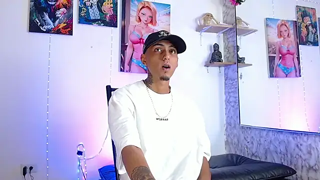 Liam lee online show from October 9, 1:27 pm