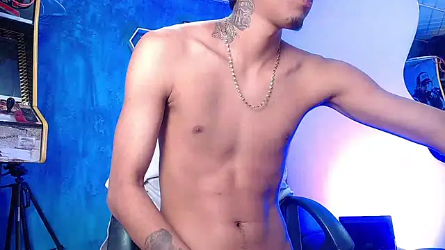 Liam lee online show from December 28, 12:36 pm