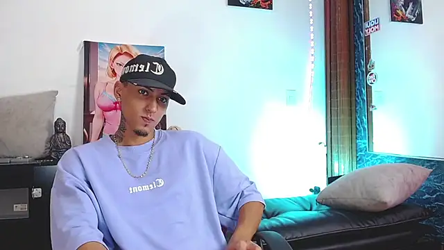 Liam lee online show from November 23, 3:56 pm