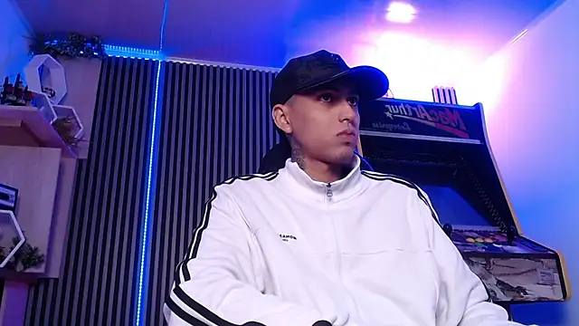 Liam lee online show from March 11, 12:28 pm